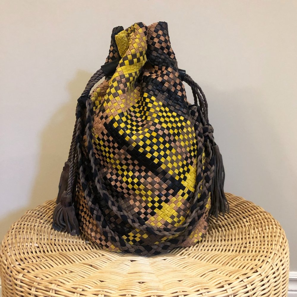 🌟Host Pick!🌟 Rabeanco Woven Leather Bucket Bag